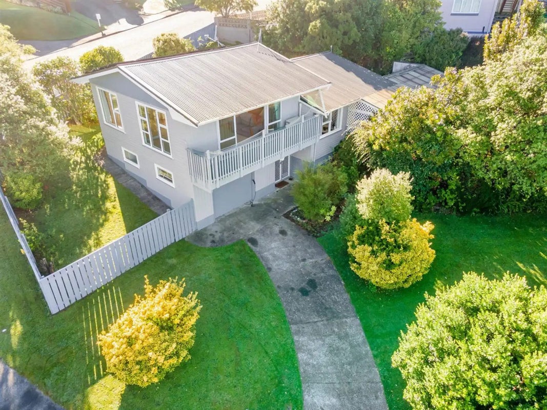 54 Major Drive, Kelson, Lower Hutt - Carousel 18