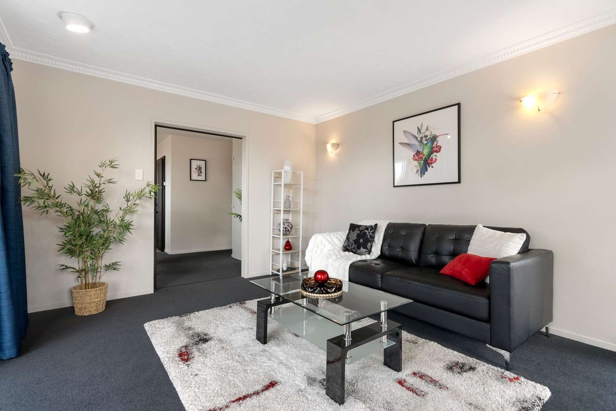 1/37 Karnak Crescent, Russley, Christchurch - Carousel 1