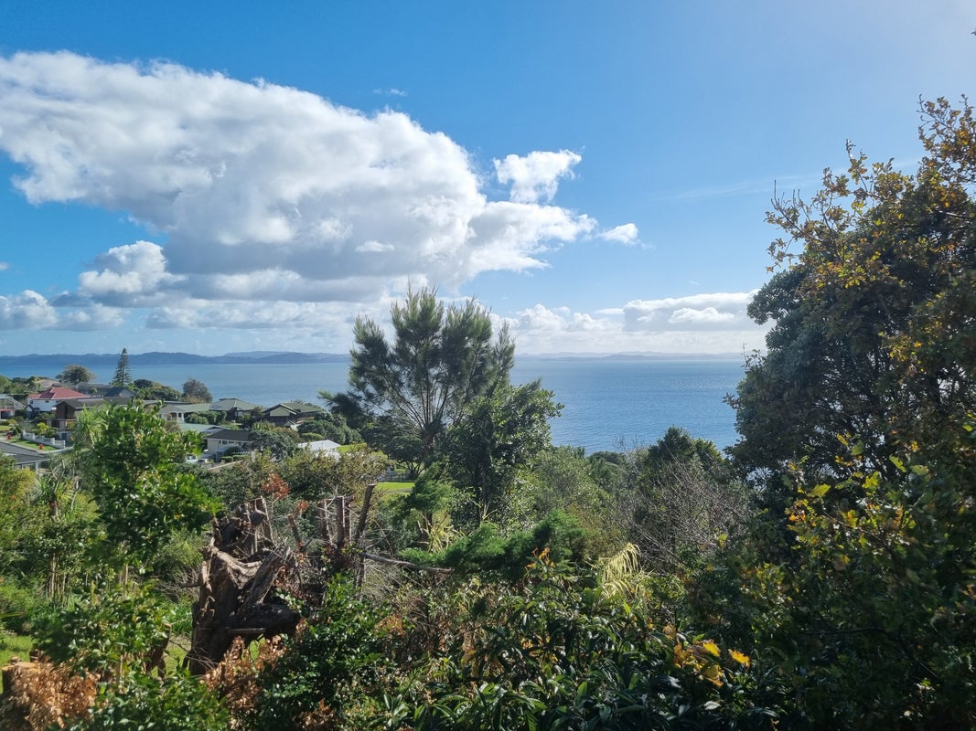 1434 Whangaparaoa Road, Army Bay, Whangaparaoa - Carousel 1