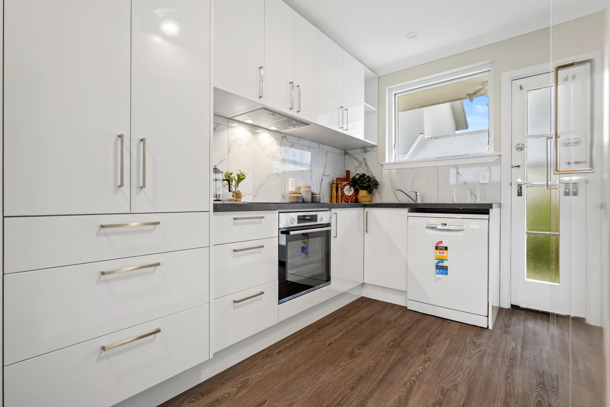 3/474 Barbadoes Street, Edgeware, Christchurch - Carousel 2