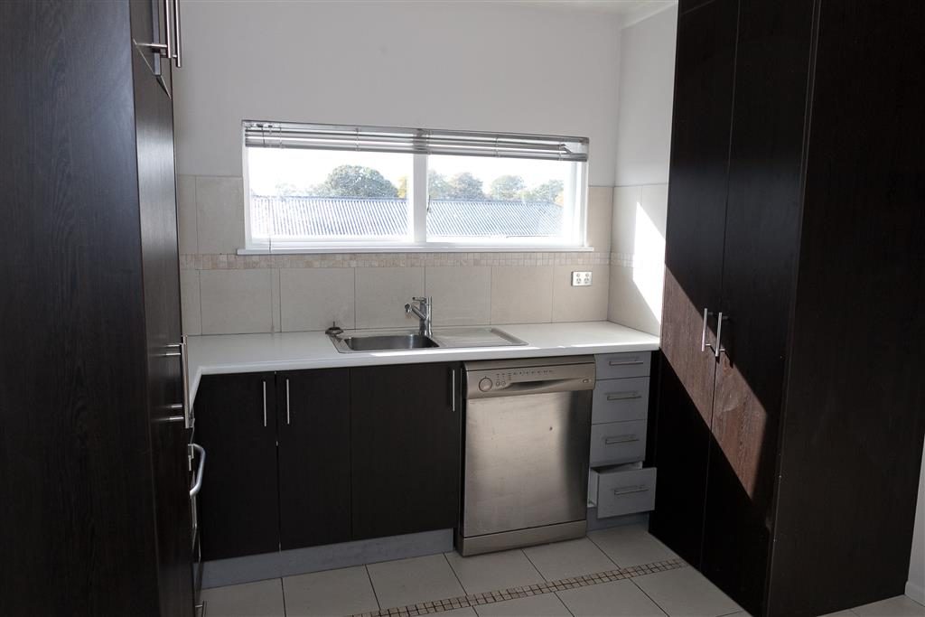 4/31 Draper Street, Richmond, Christchurch - Carousel 2