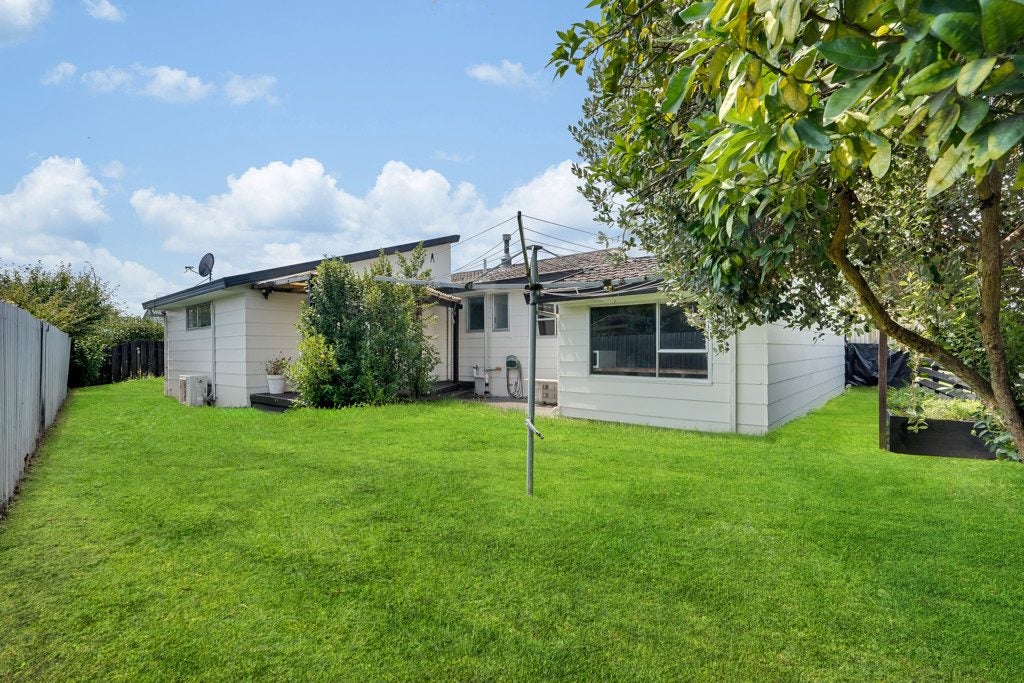 48B Karen Crescent, Dinsdale, Hamilton, Waikato - Carousel 1