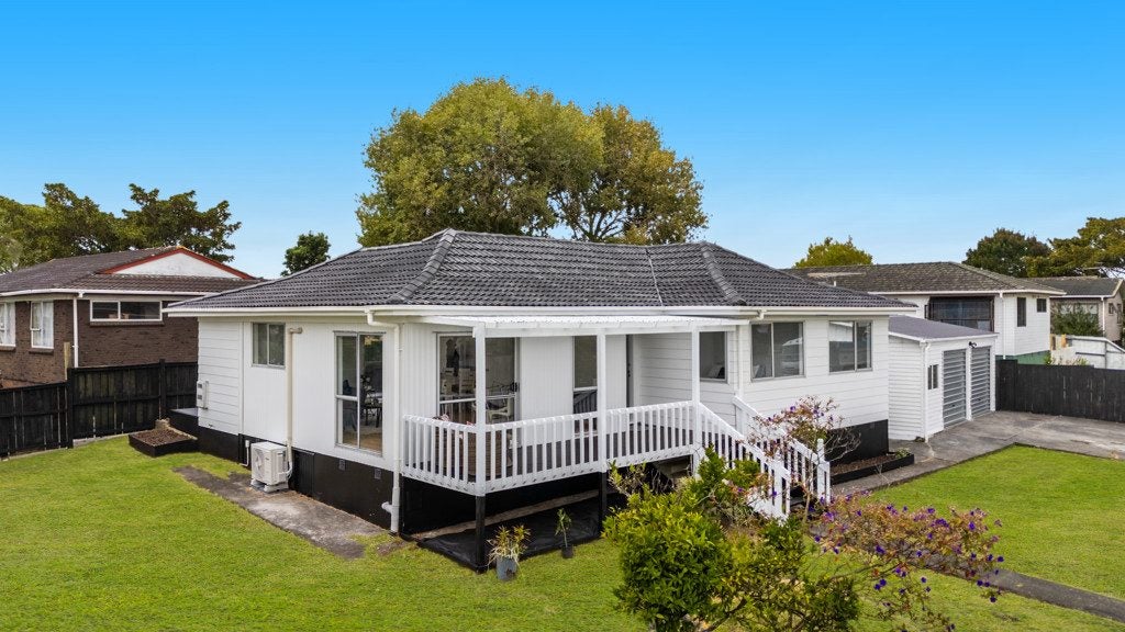 35 Sidey Avenue, Clover Park, Auckland - Carousel 2
