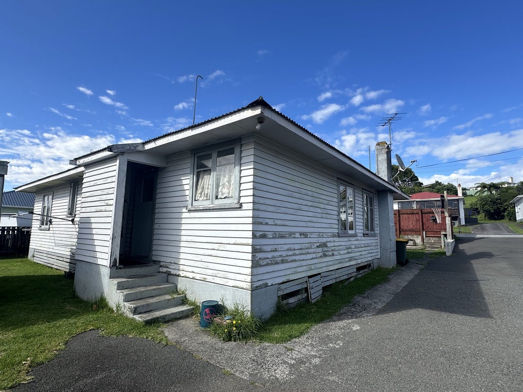 60A Mould Street, Waitara, Waitara - Carousel 1