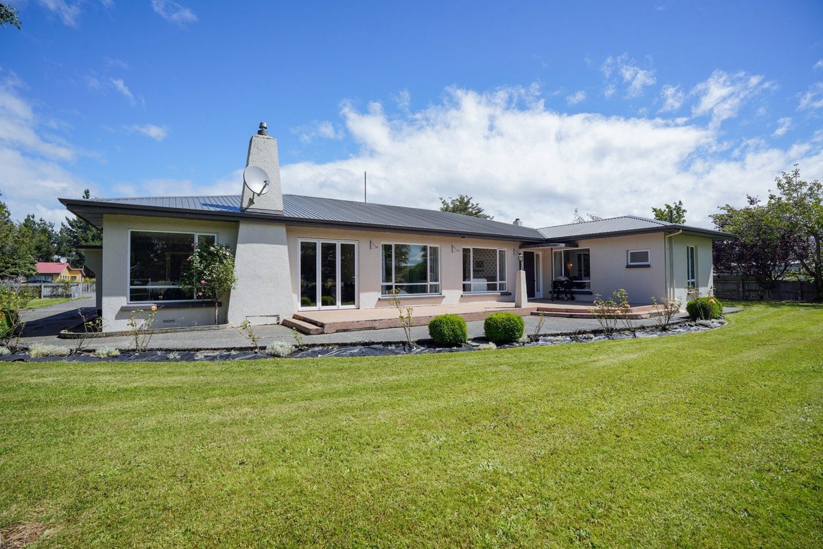 24 George Street, Otautau, Otautau - Carousel 1