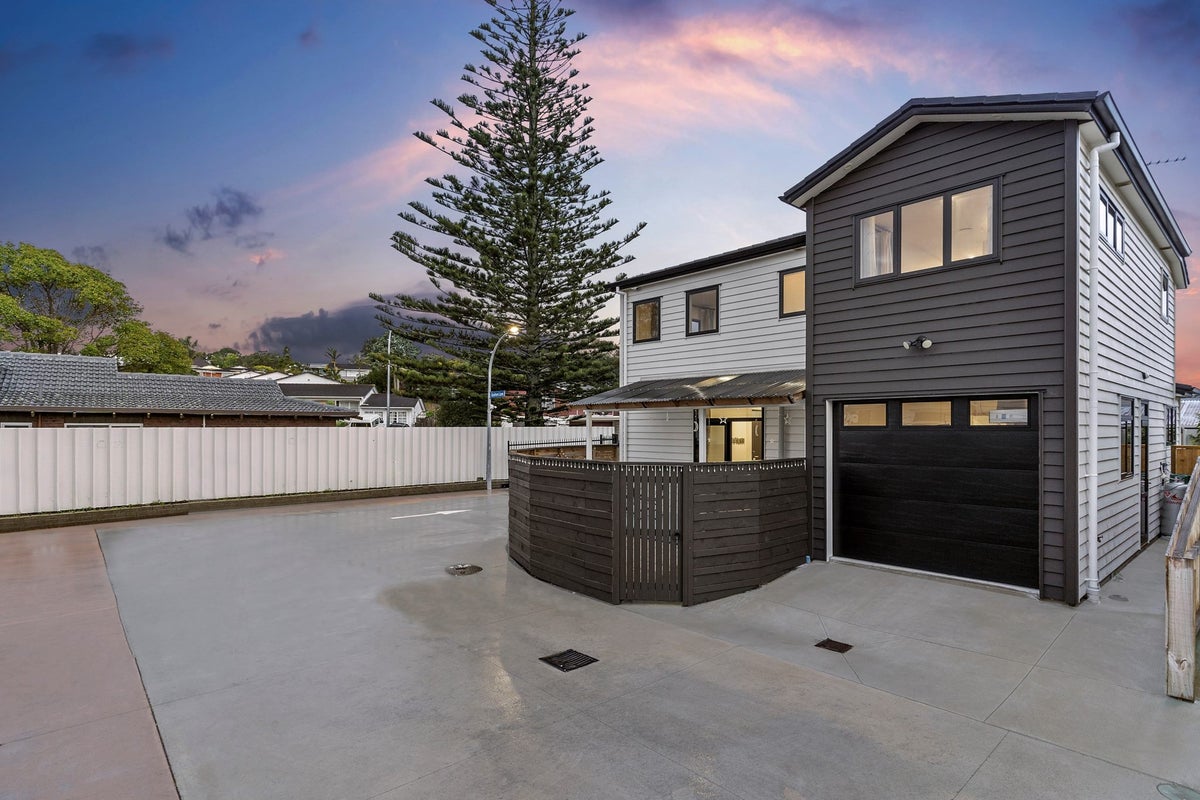 2 Karakia lane, Hillsborough, Auckland - Carousel 1