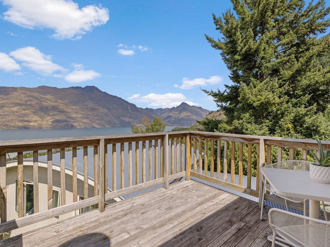 32 Dart Place, Fernhill, Queenstown - Carousel 2