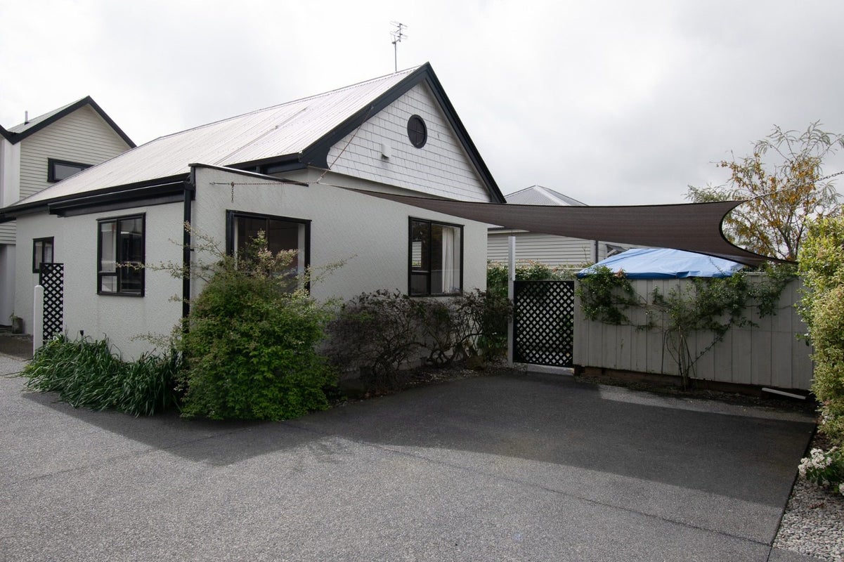 18 Kenilworth Street, Addington, Christchurch - Carousel 1