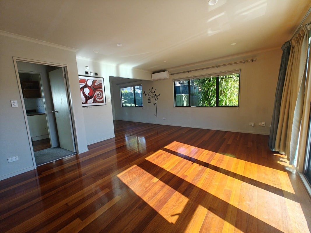 20B Kinross Street, Blockhouse Bay, Auckland - Carousel 2