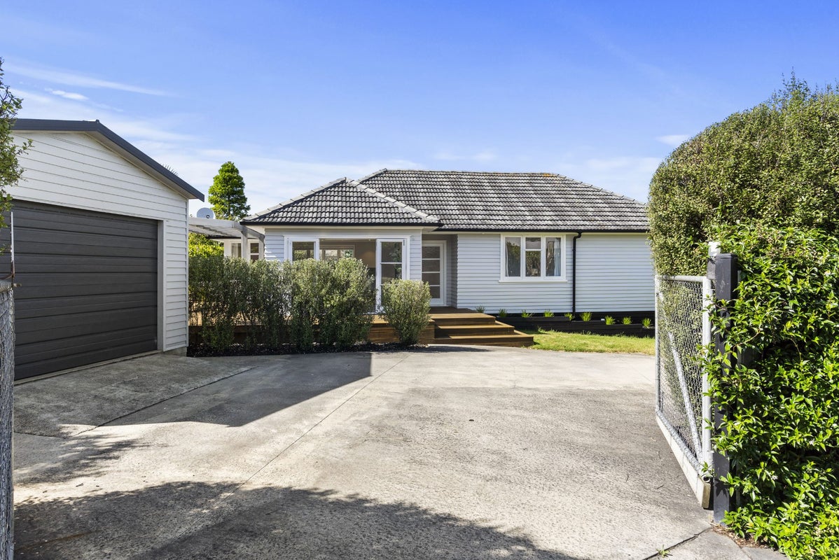 62 Karaka Road, Beachlands, Auckland - Carousel 2