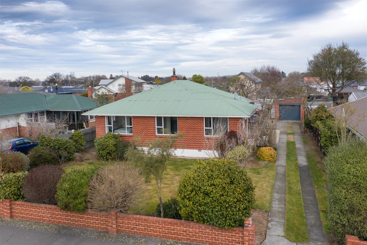 39 Reid Crescent, Allenton, Ashburton - Carousel 1