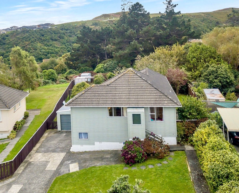 23 Mckillop Street, Ranui, Porirua - Carousel 1