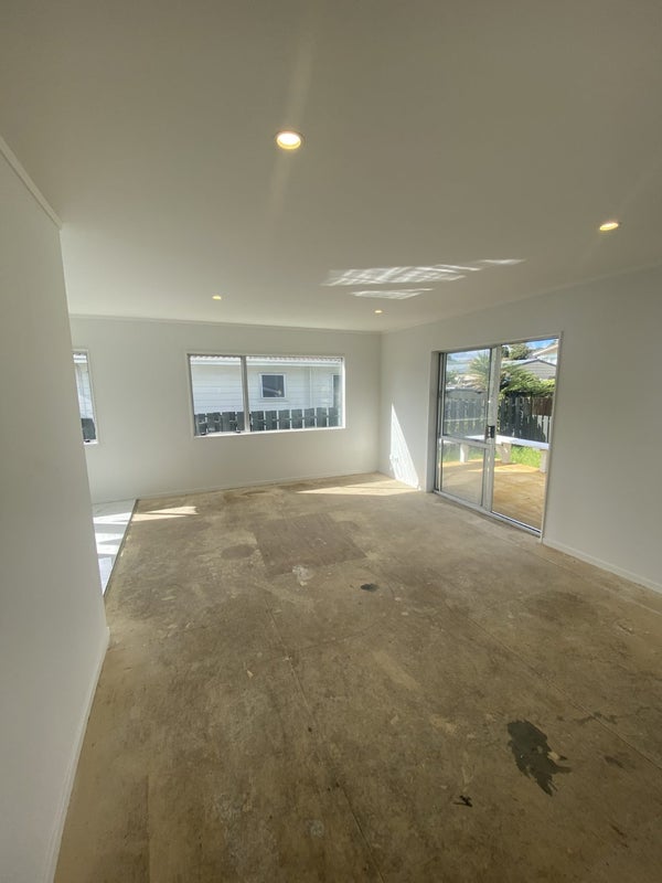 1/80 Borich Road, Sunnyvale, Auckland - Carousel 2