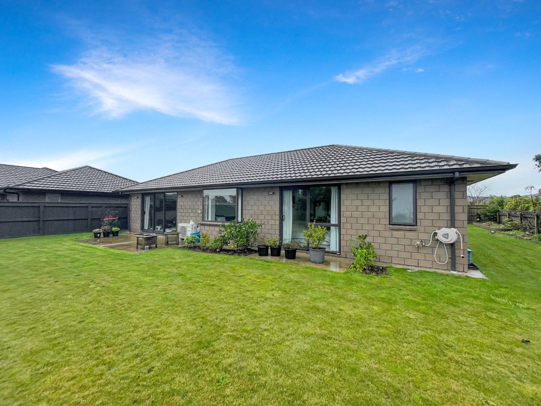 20 Piharau Crescent, Hurdon, New Plymouth - Carousel 17