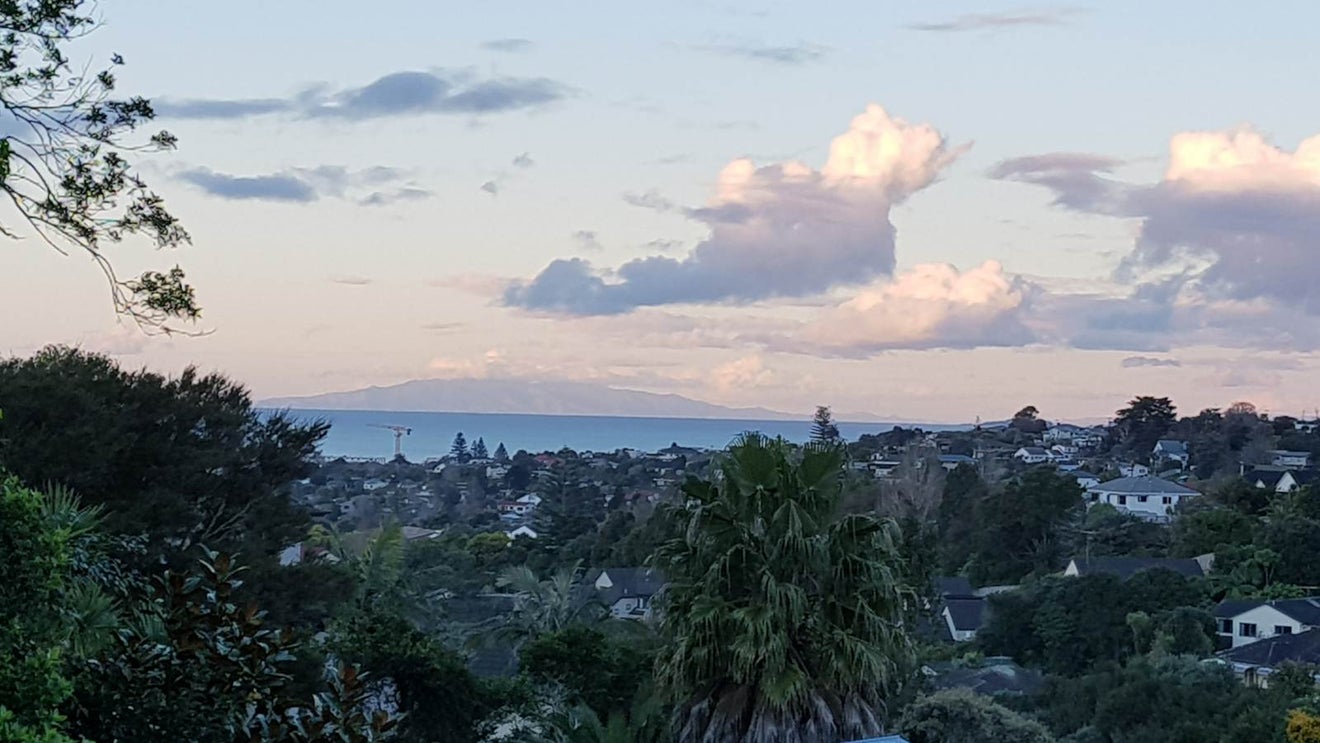 1/687 East Coast Road, Browns Bay, Auckland - Carousel 2
