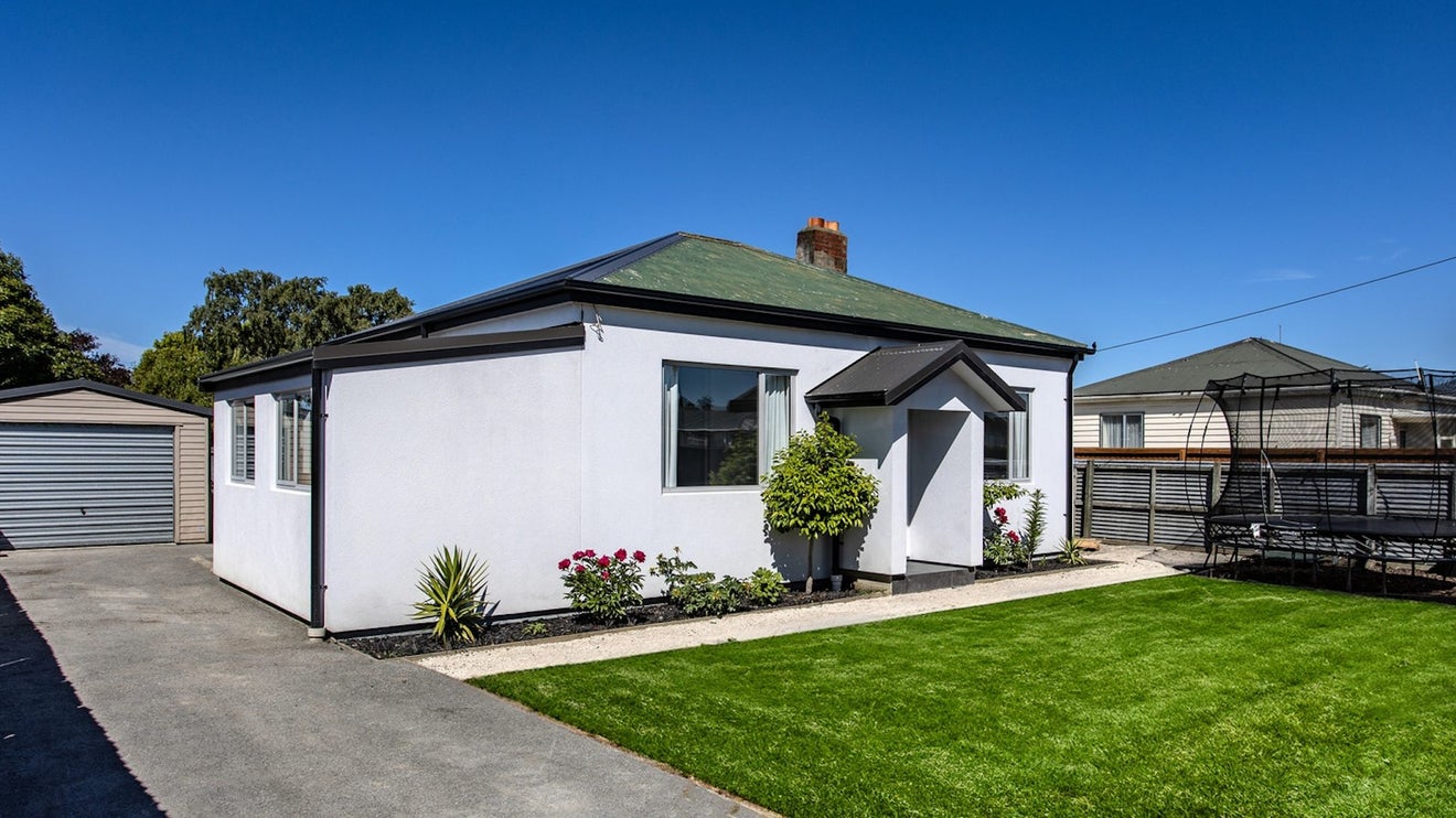 2/32 Wilson Street, Islington, Christchurch - Carousel 1