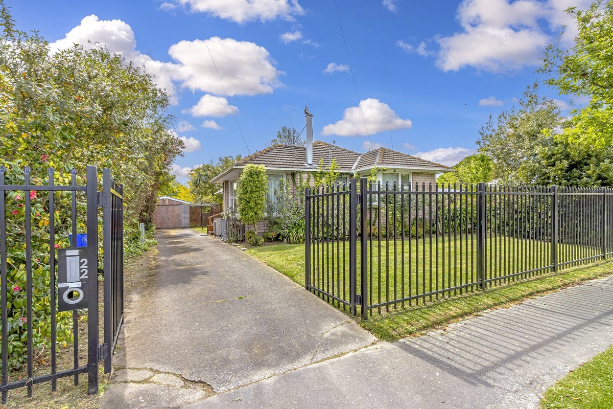 22 Reynolds Avenue, Bishopdale, Christchurch - Carousel 1