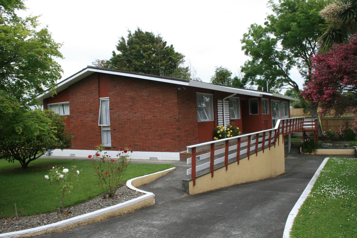 290 Park Road, Hokowhitu, Palmerston North - Carousel 1
