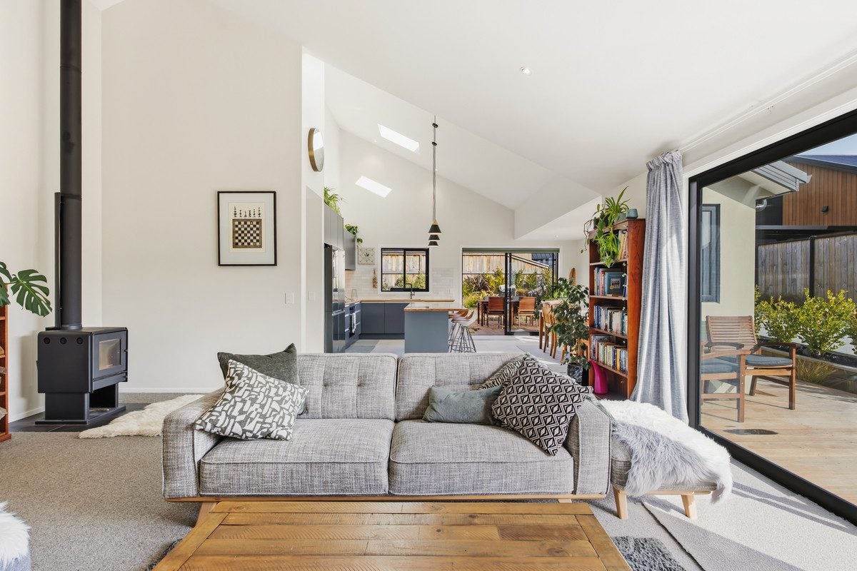 6 Rill Lane, Jacks Point, Queenstown-Lakes, Otago - Carousel 1