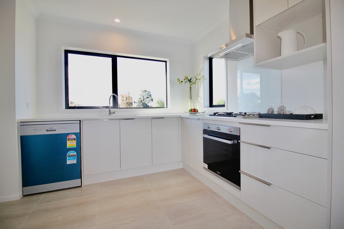 252D Porchester Road, Takanini, Auckland - Carousel 2
