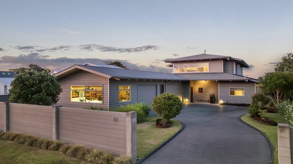 40 First View Avenue, Beachlands, Auckland - Carousel 1