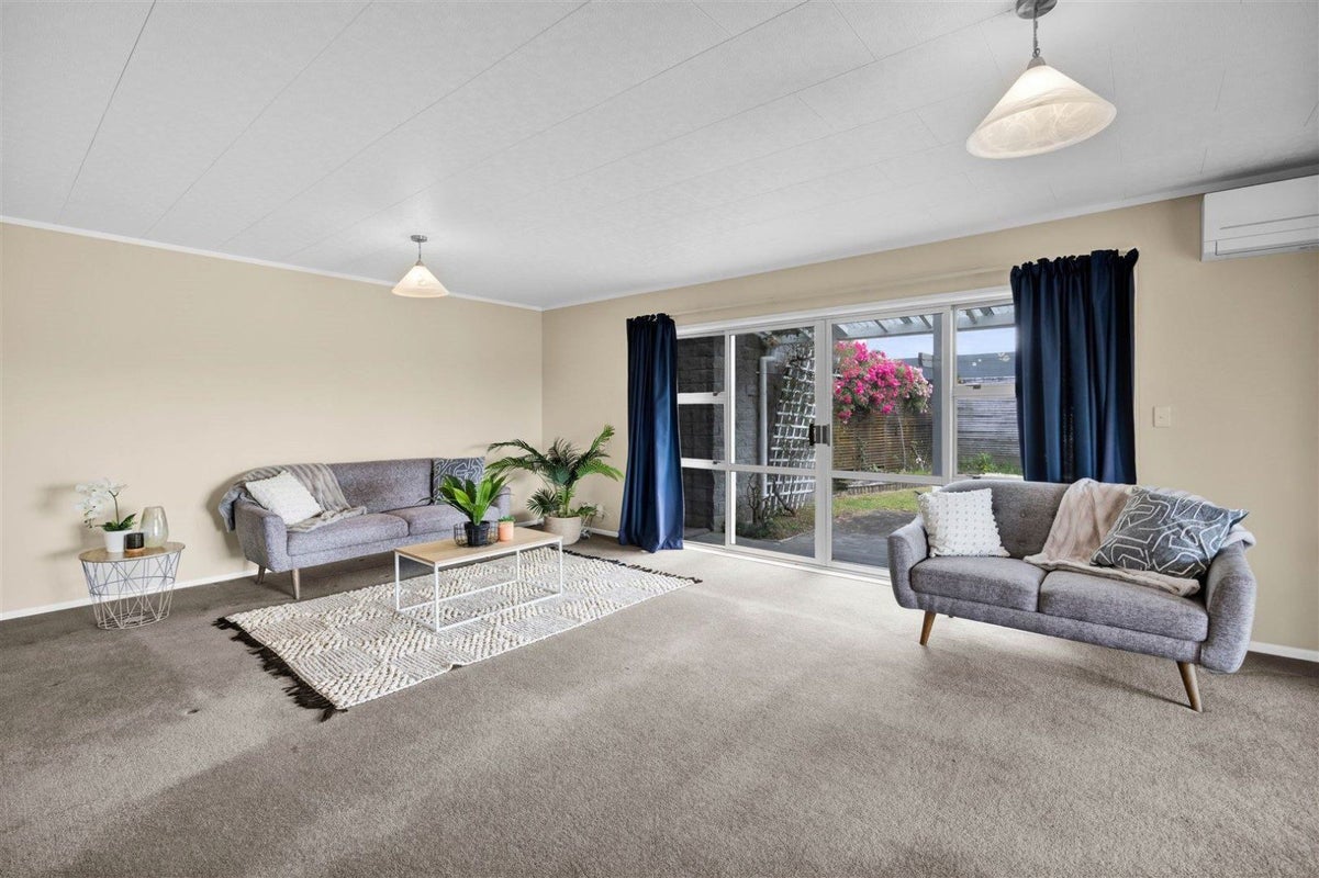 146 Heta Road, Highlands Park, New Plymouth - Carousel 2