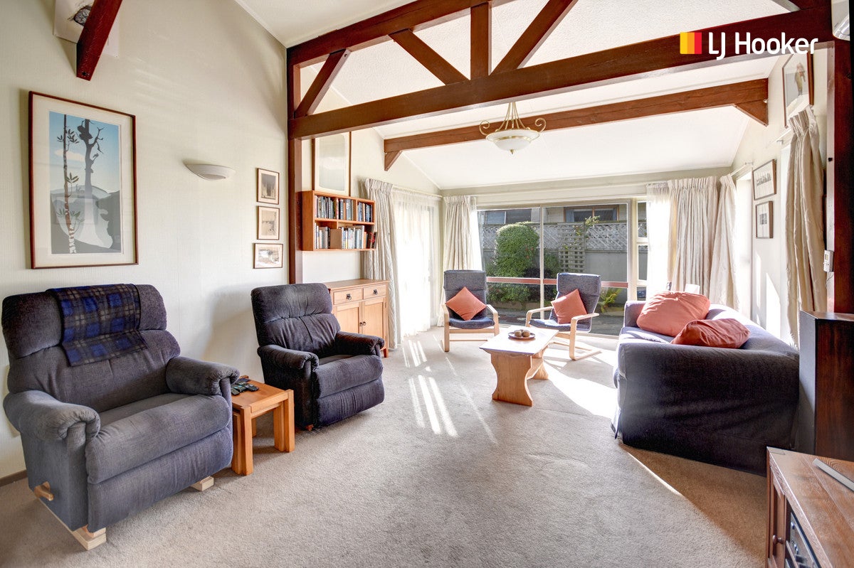 17 Grater Street, Maori Hill, Dunedin - Carousel 2
