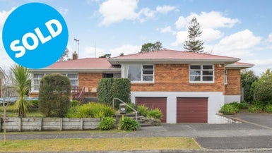 54 Carlyle Avenue, Chartwell, Hamilton - Carousel 1