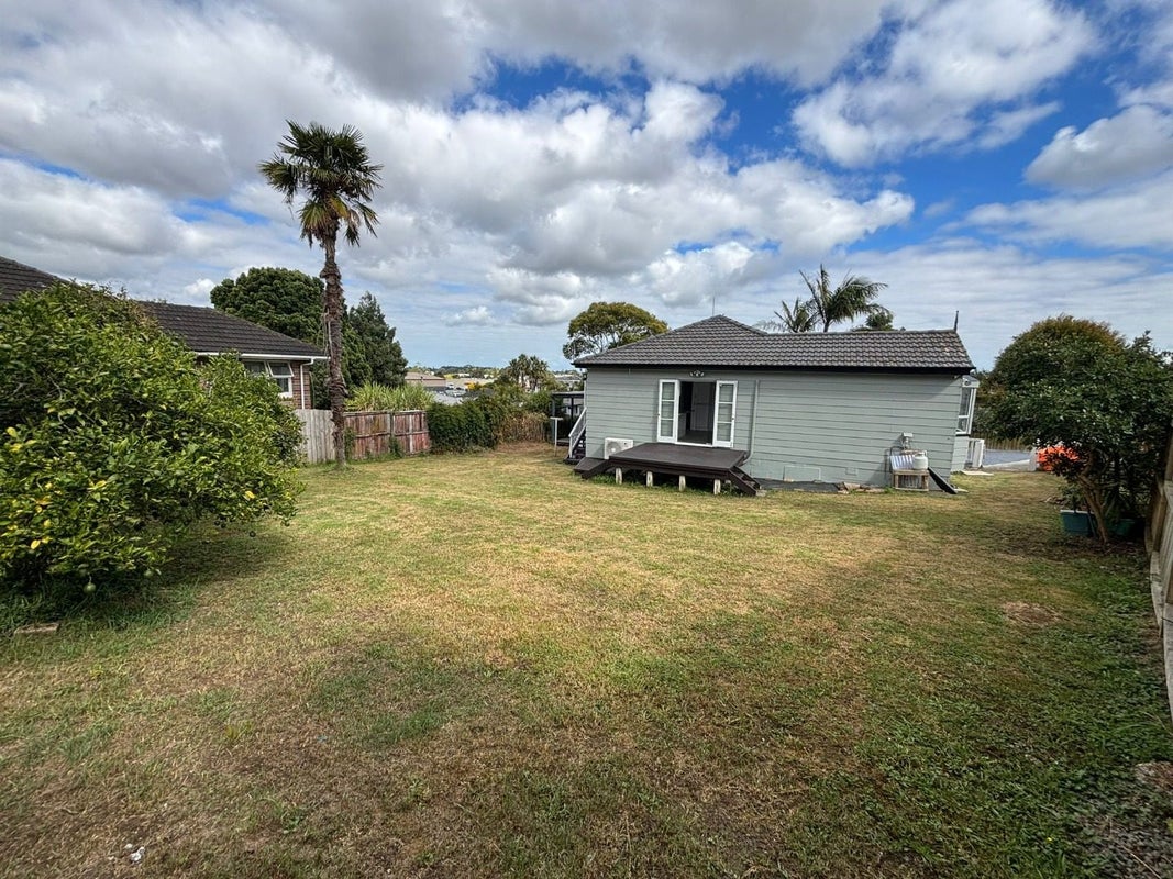 5 Ariki Place, Red Hill, Papakura - Carousel 17