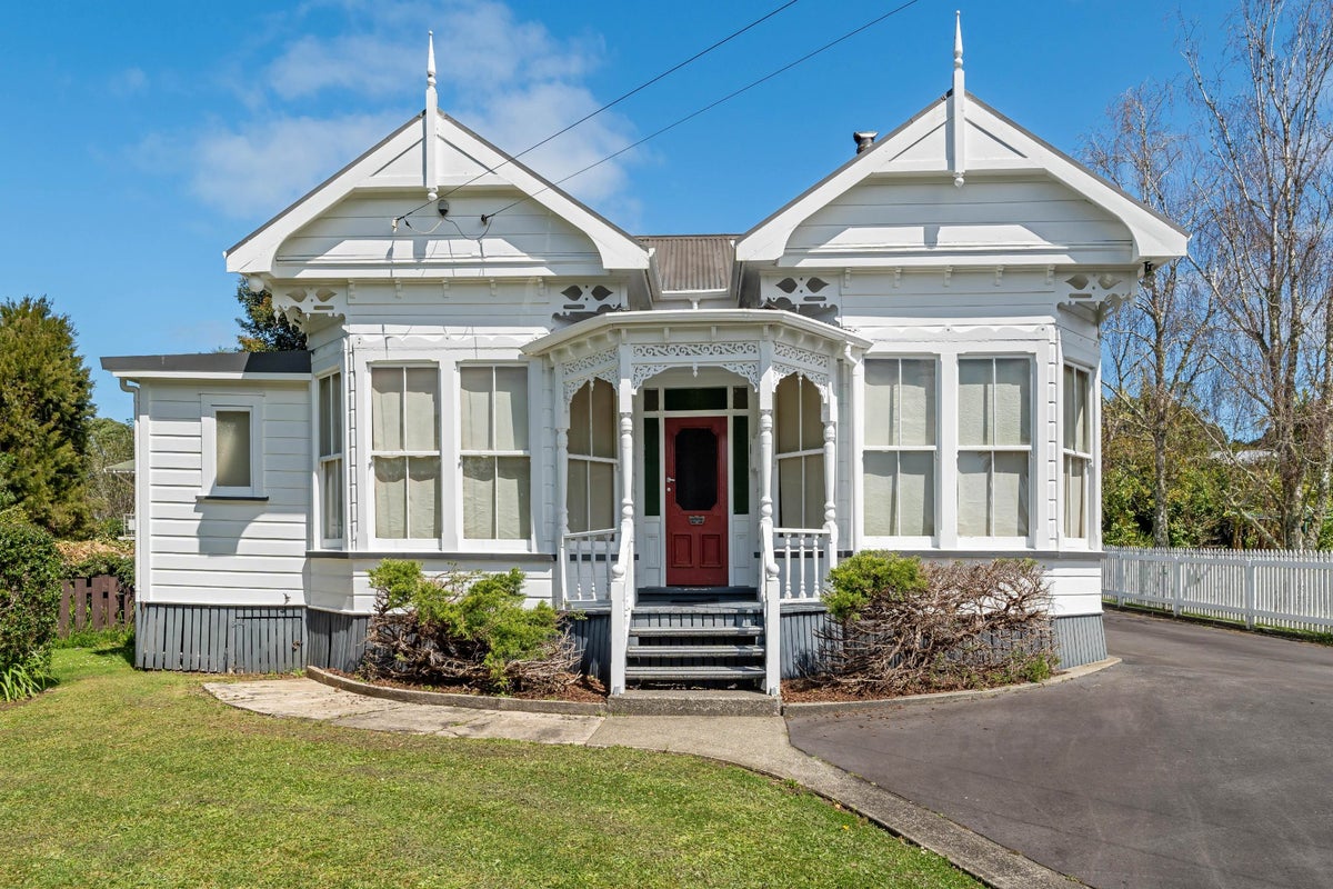 11 Kirikiri Road, Woodhill, Whangarei, Northland - Carousel 1
