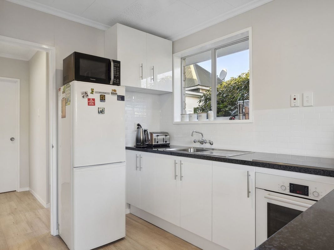 41B Helena Street, Forbury, Dunedin - Carousel 2