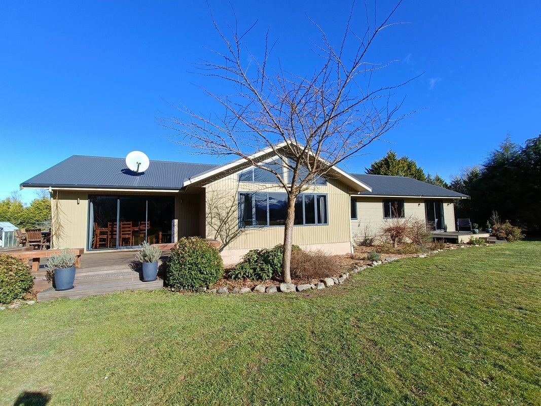 52 Nixons Road, Fairlie - Carousel 2