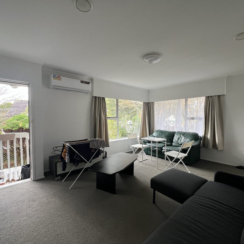 12 Uppingham Crescent, Hillcrest, Auckland - Carousel 2