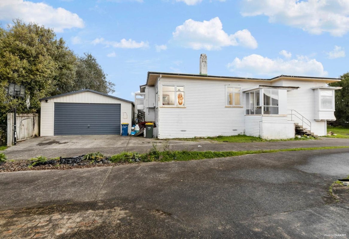 120 Hutchinson Avenue, New Lynn, Auckland - Carousel 11