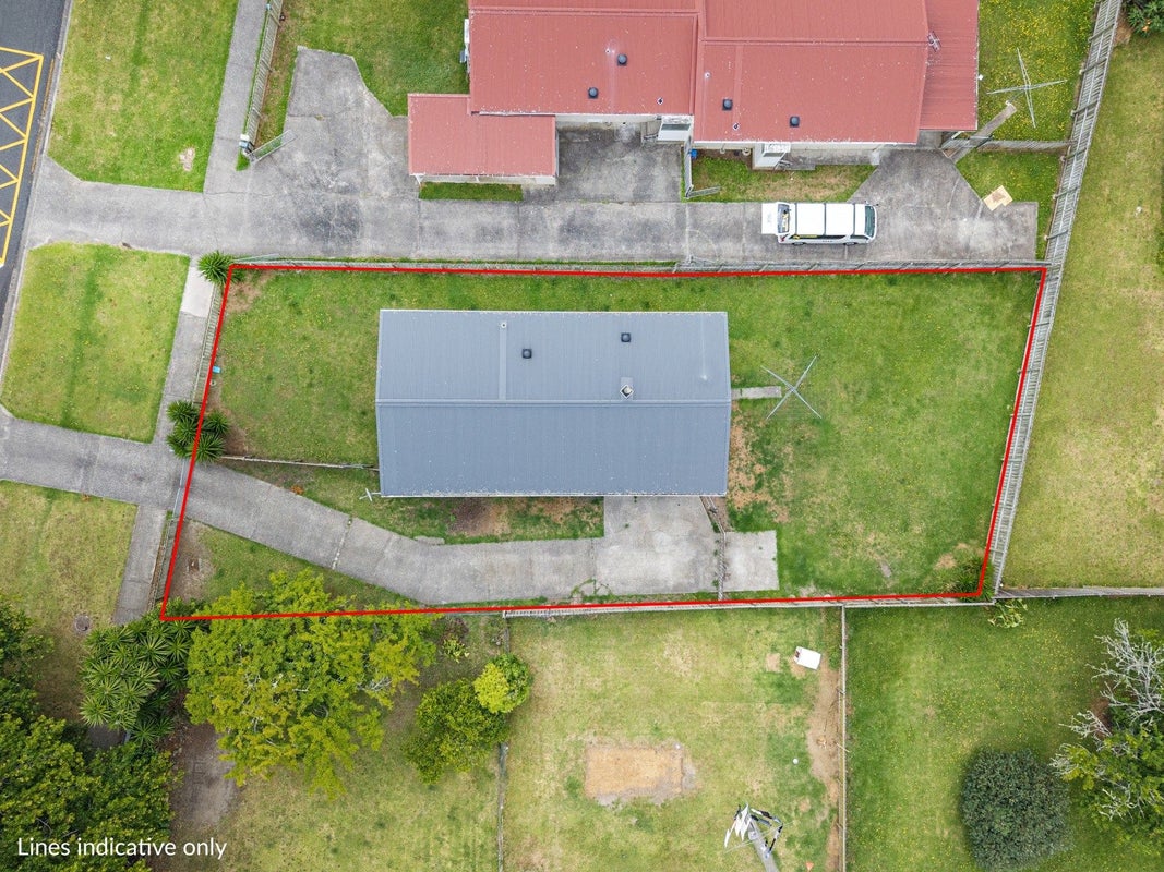 11 Ngaio Street, Onerahi, Whangarei - Carousel 12