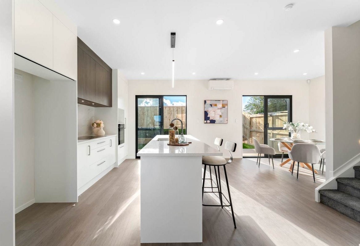 65 Picnic Point Road, Hobsonville, Auckland - Carousel 2