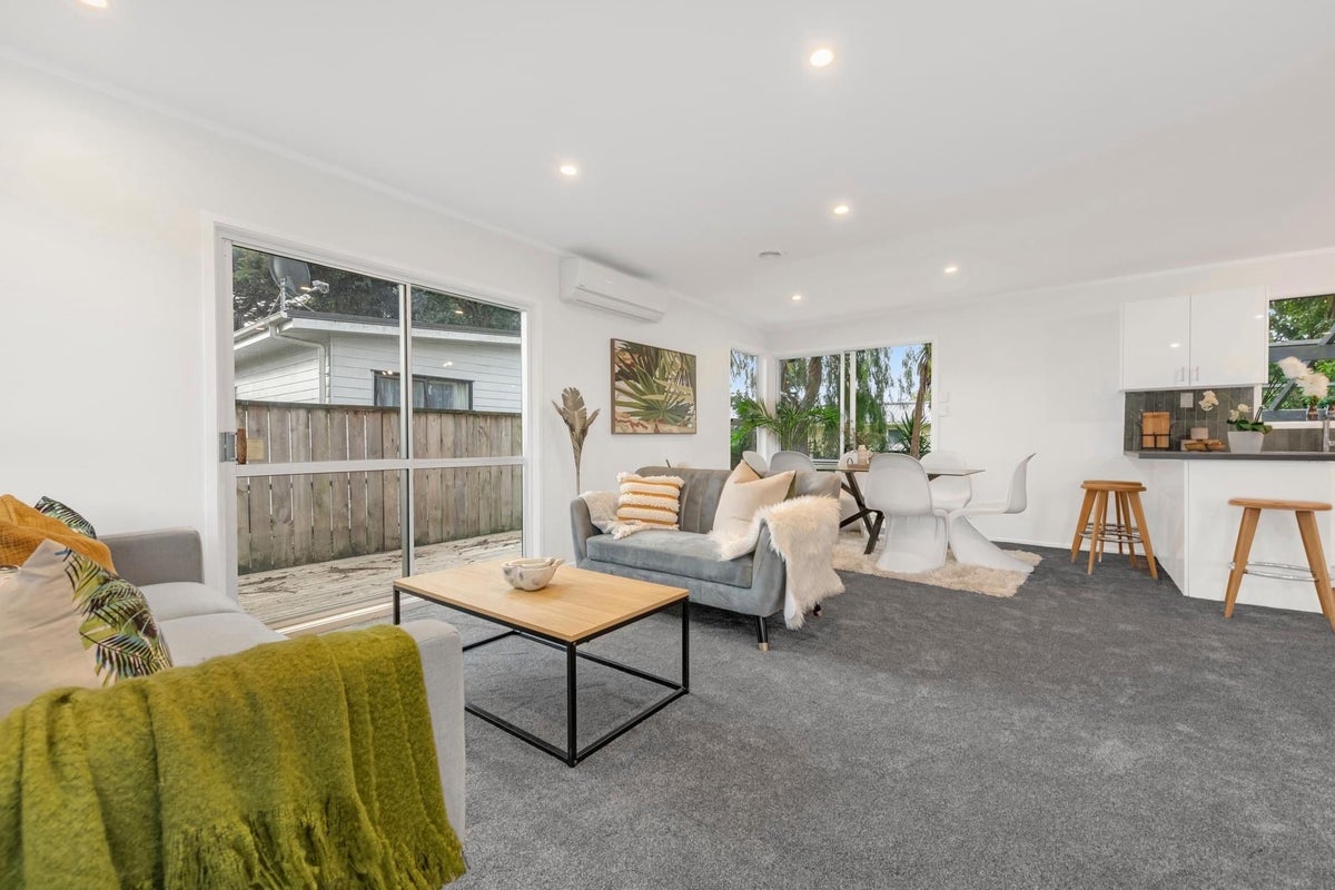 9 Smedley Street, Manurewa, Auckland - Carousel 2