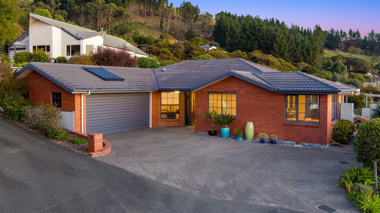 16 Ledbury Road, Atawhai, Nelson - Carousel 1