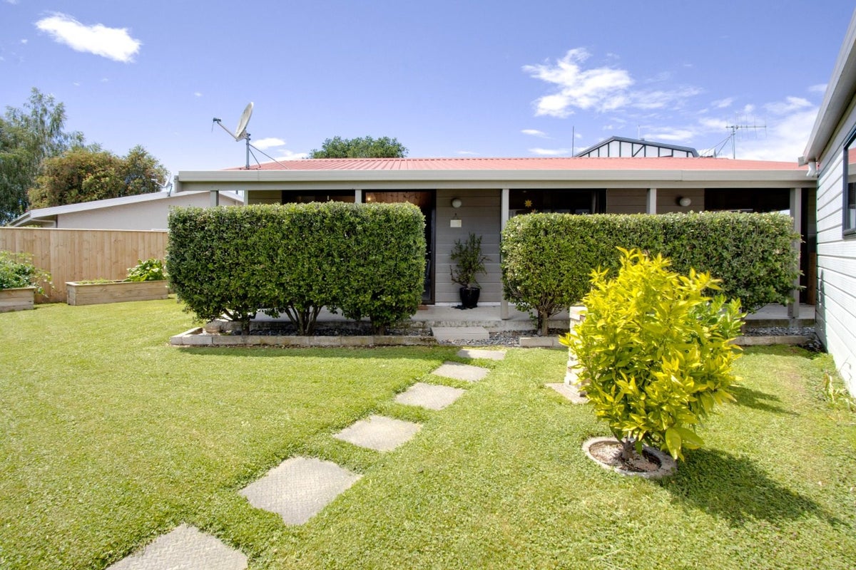 1203A Karamu Road North, Mayfair, Hastings - Carousel 2