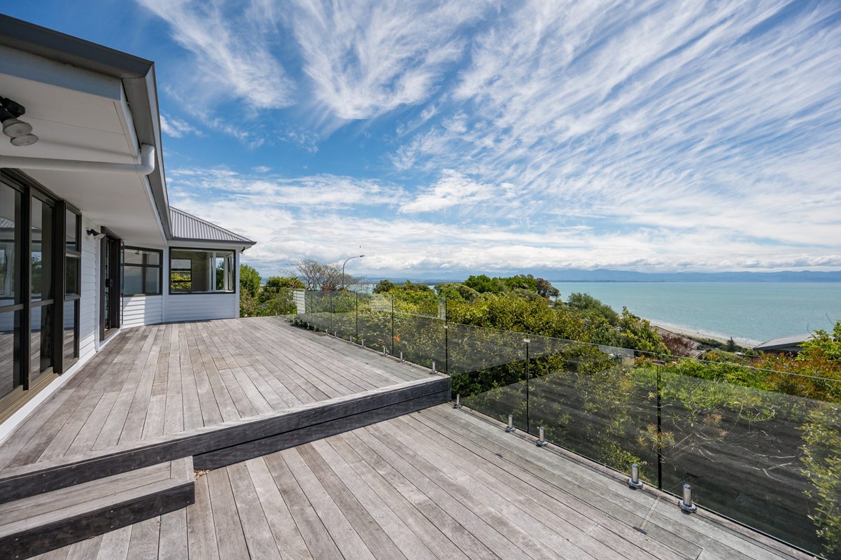 21 Stansell Avenue, Tahunanui, Nelson - Carousel 1