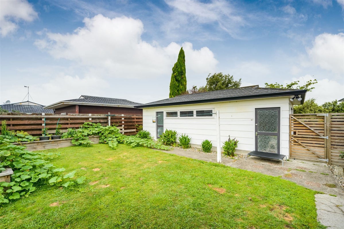 29 Pencarrow Street, Highbury, Palmerston North - Carousel 18