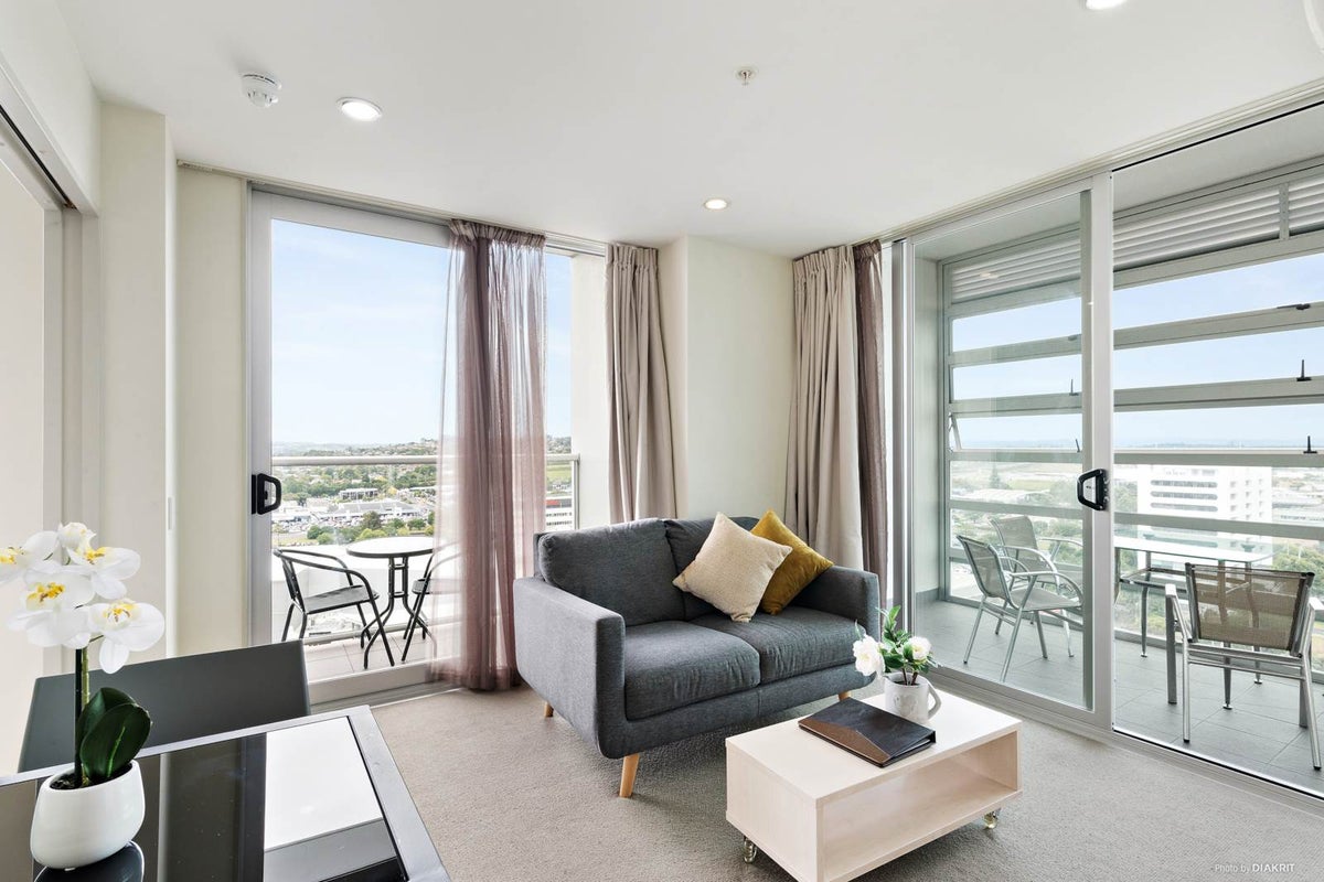 1508/17 Osterley Way, MANUKAU, AUCKLAND - Carousel 2
