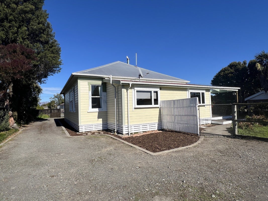 7 Dillons Point Road, Islington, Blenheim - Carousel 2