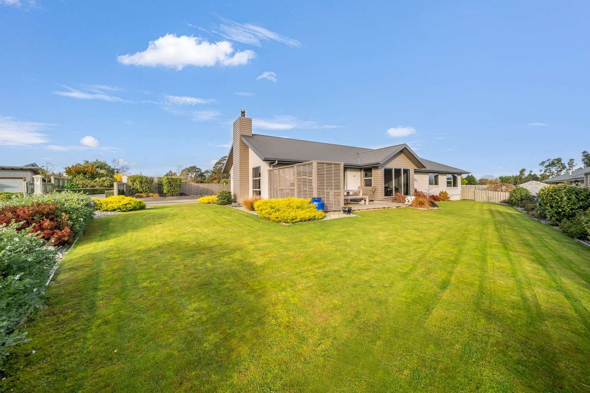 58C Essex Street, Weston, Oamaru - Carousel 2