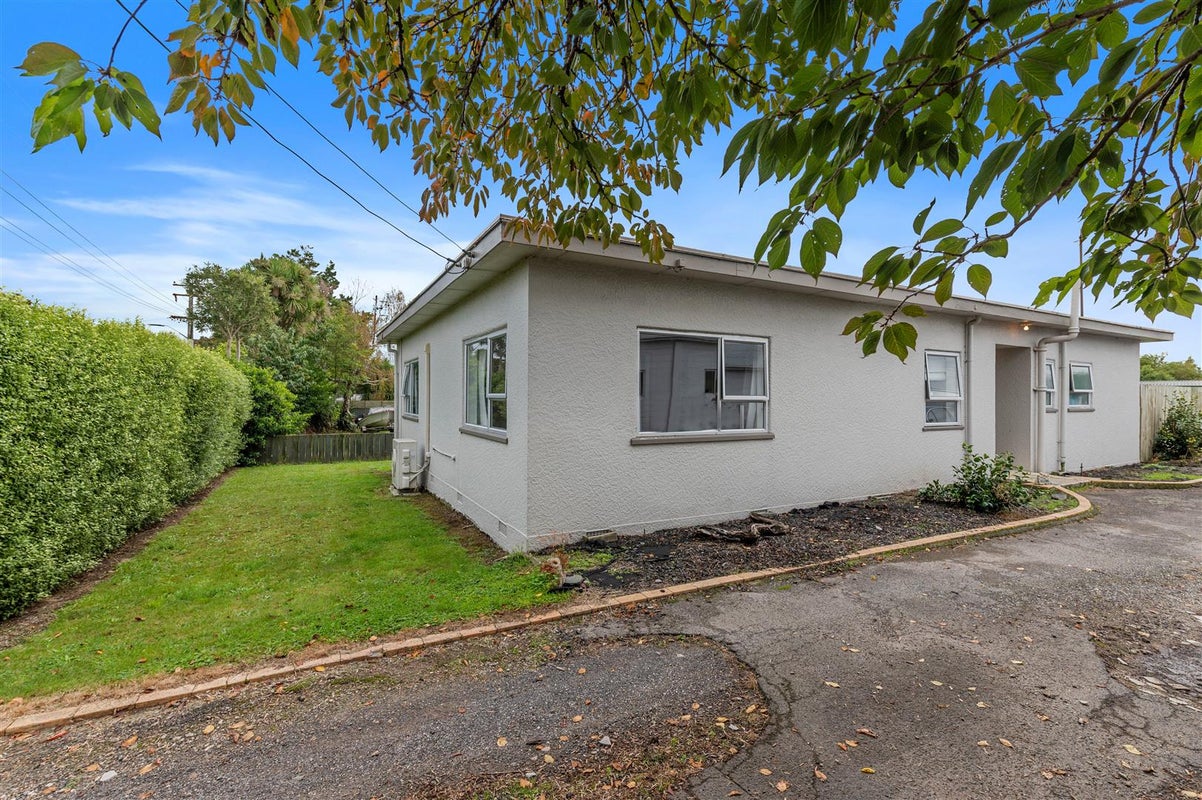 1 Lee Road, Hannahs Bay, Rotorua - Carousel 2