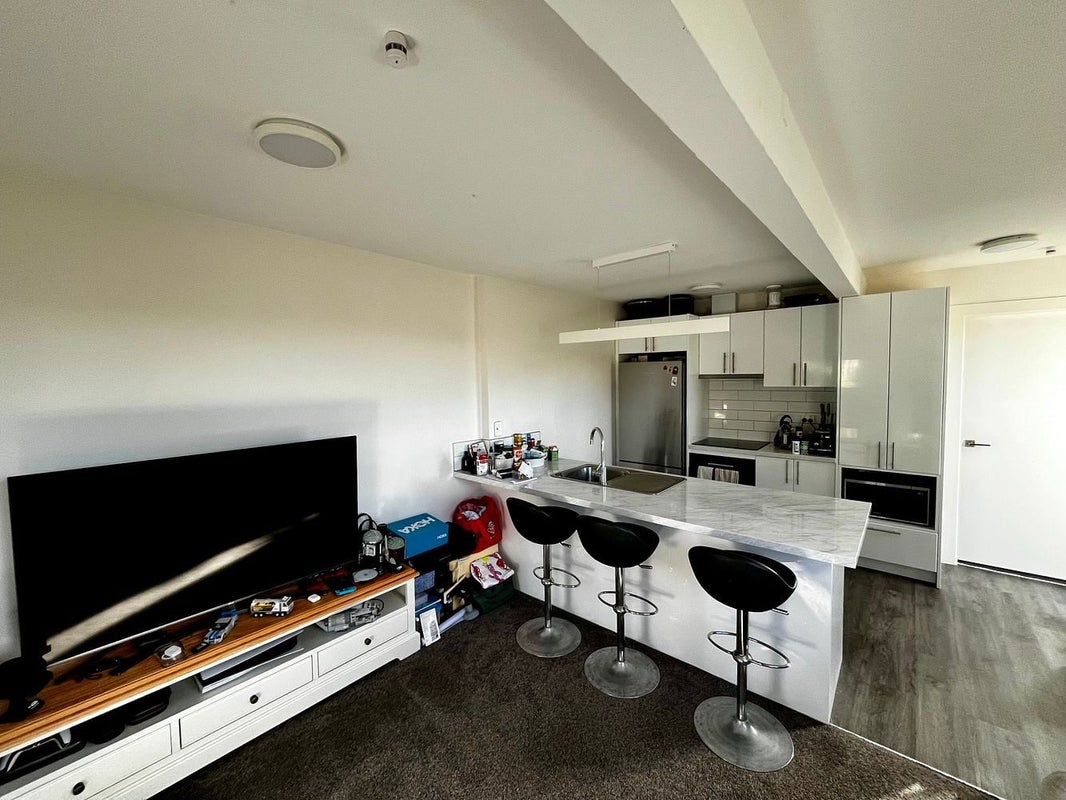 18 Lincoln Street, Brooklyn, Wellington - Carousel 1