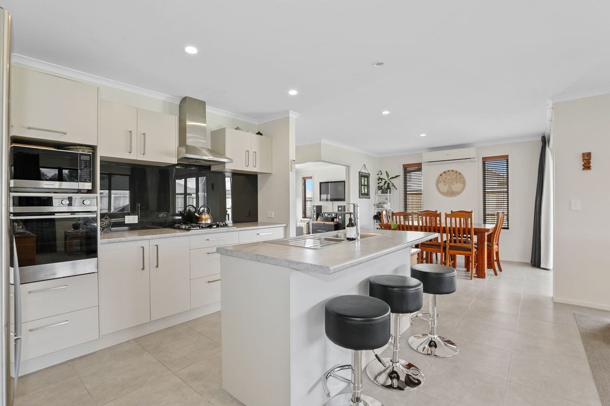 43 Huka Heights Drive, Rangatira Park, Taupo - Carousel 2