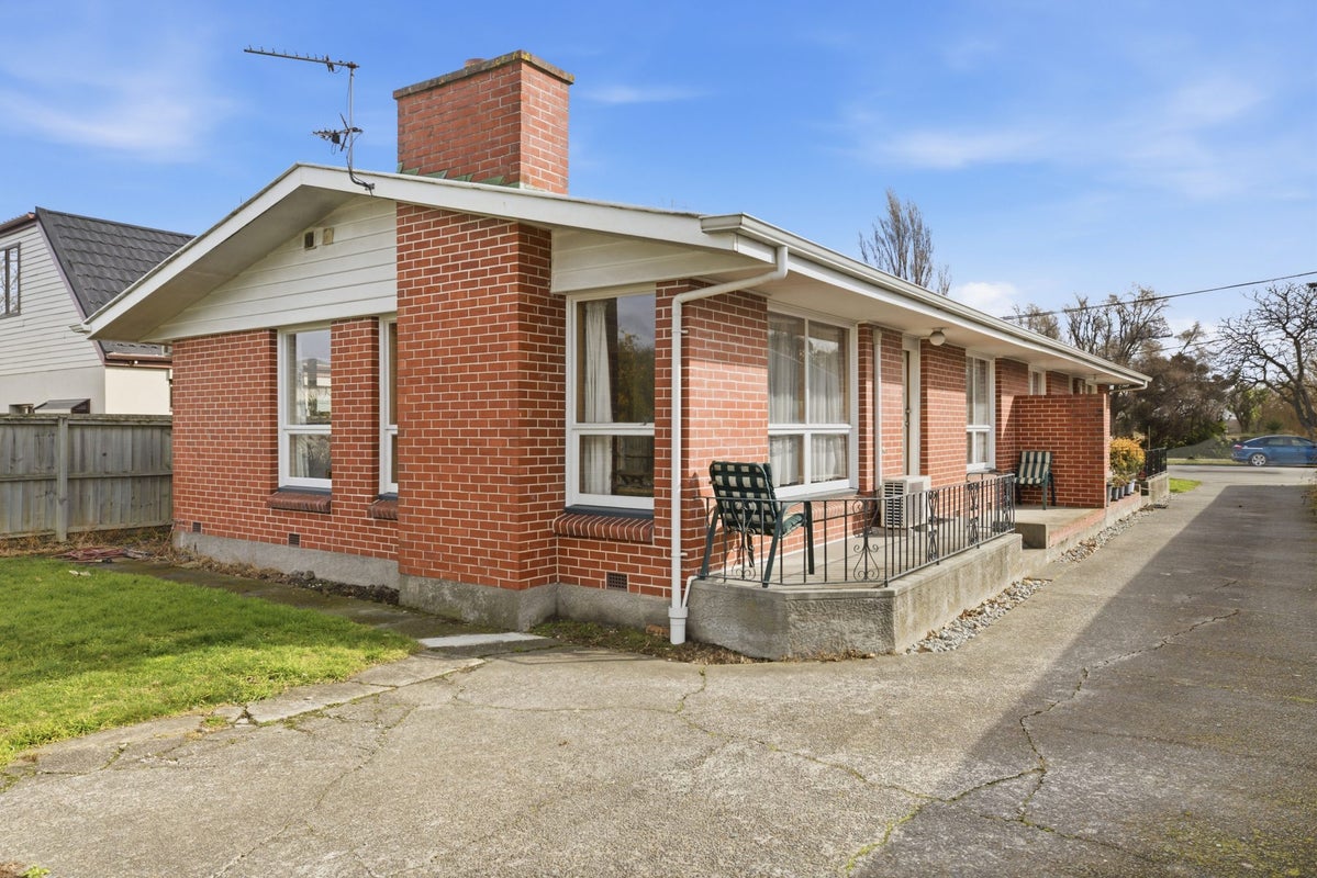 2/102 Wainoni Road, Avondale, Christchurch City, Canterbury - Carousel 1