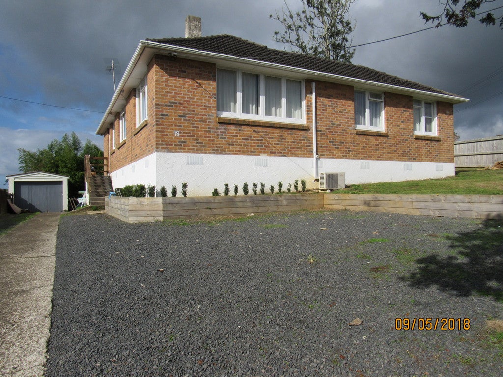 18 Emere Place, Meremere - Carousel 1