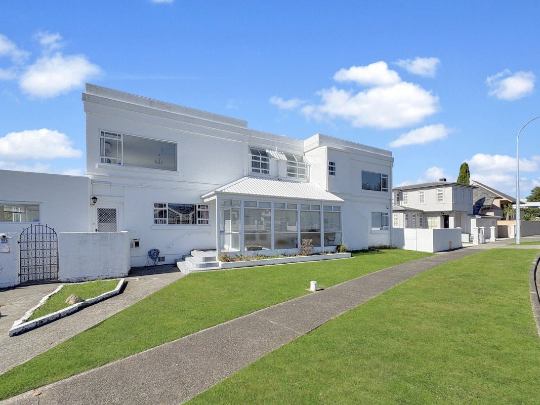 93 Jickell Street, Hokowhitu, Palmerston North - Carousel 1